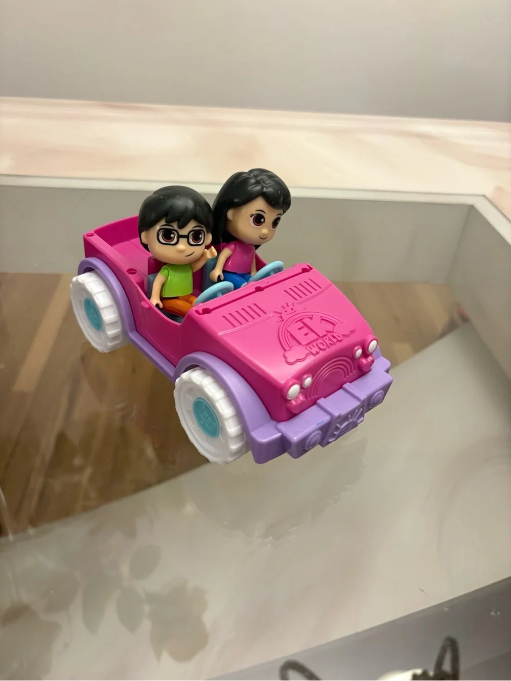 Ryan's World Emma Kate Posable Action Figures with Jeep Play Set